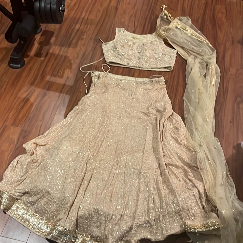 Indian Heavy grand light beige lehnga(only worn once!)